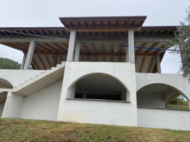 Casale in vendita a Massarosa