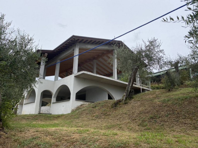 Casale in vendita a Massarosa