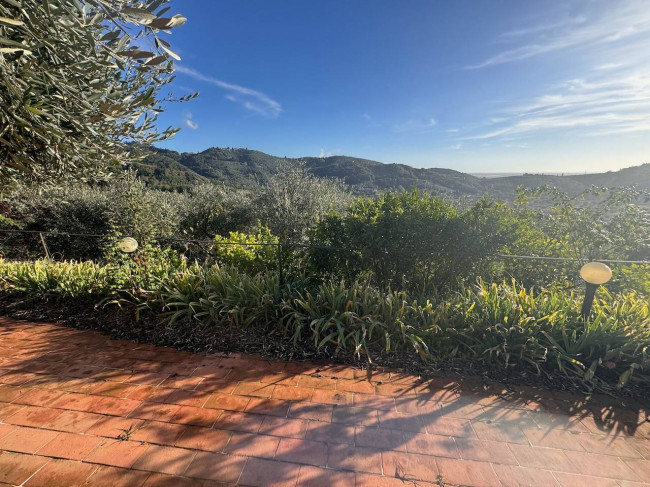 Casale in vendita a Massarosa