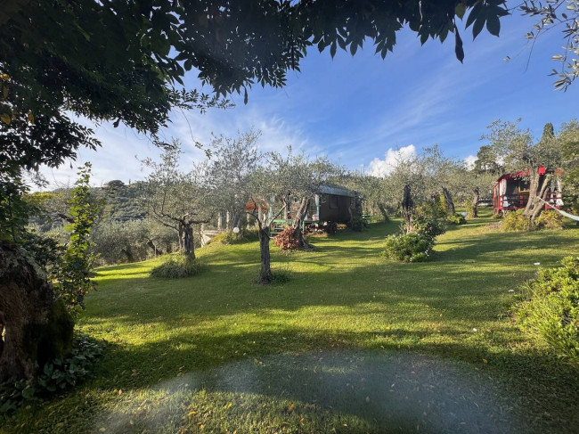 Casale in vendita a Massarosa