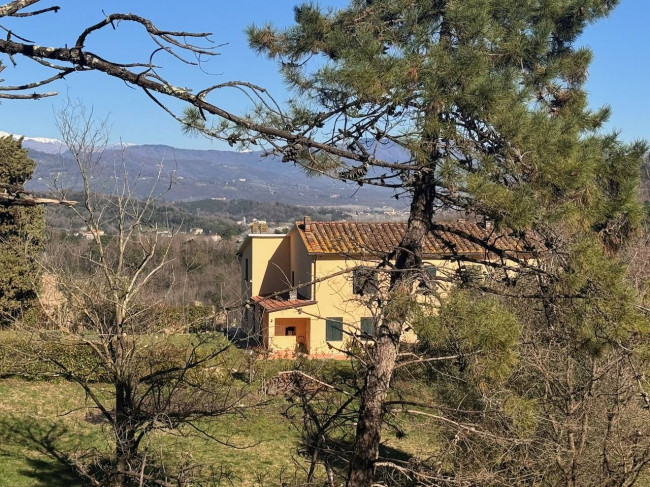 countryhouse for sale in Lucca