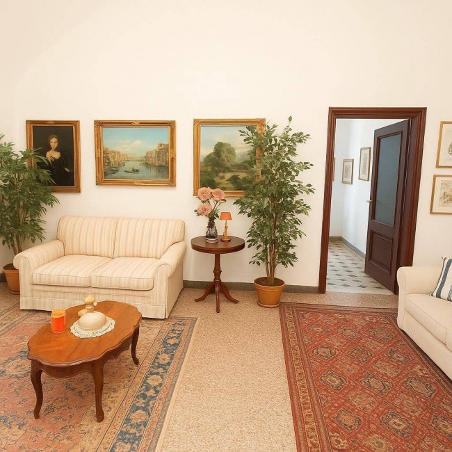 Apartment for sale in Lucca