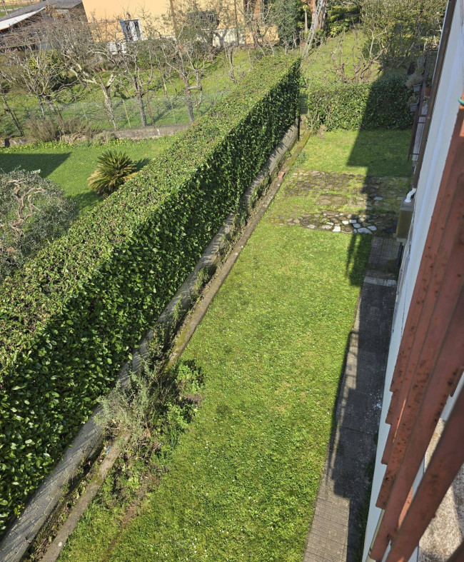 Villa  bifamiliare in vendita a Lucca