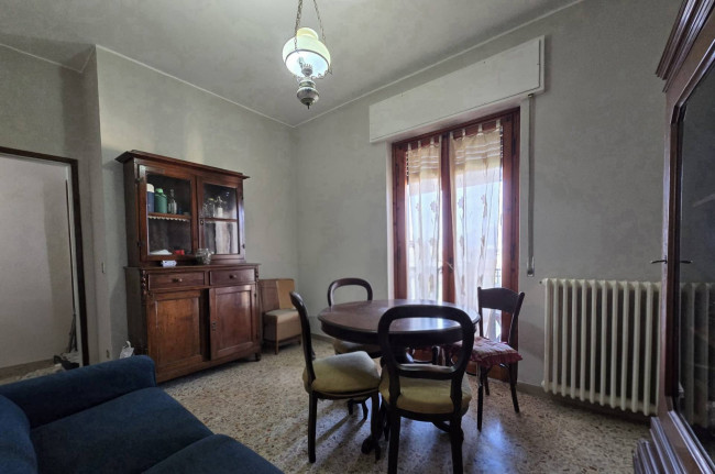 Villa  bifamiliare in vendita a Lucca