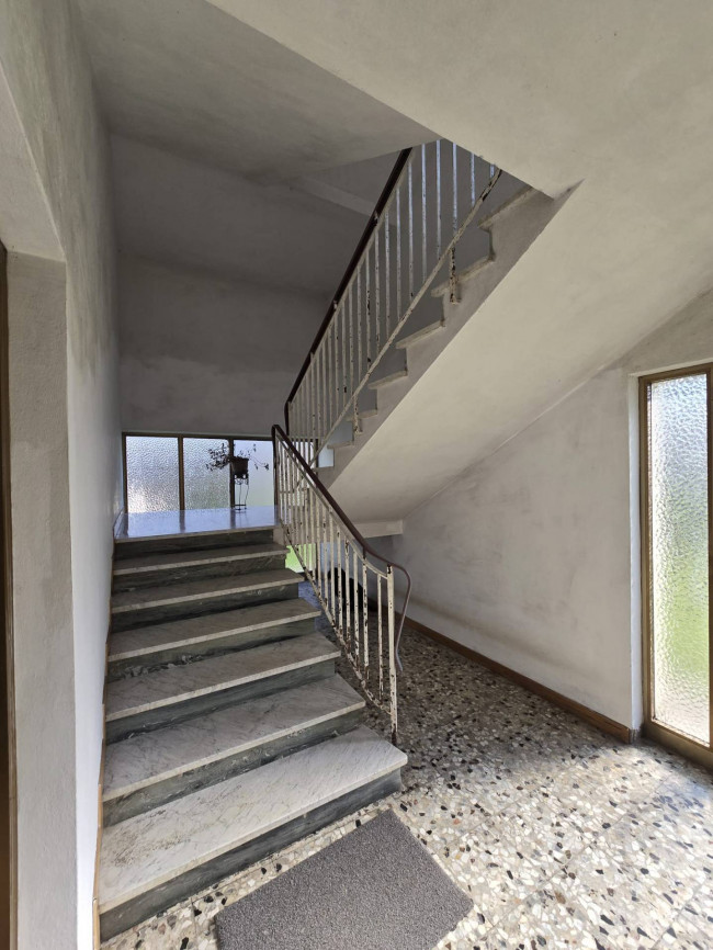 Villa  bifamiliare in vendita a Lucca