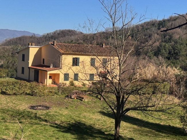 countryhouse for sale in Lucca