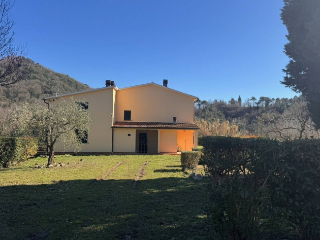 countryhouse for sale in Lucca