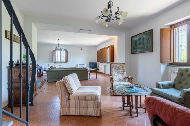countryhouse for sale in Lucca