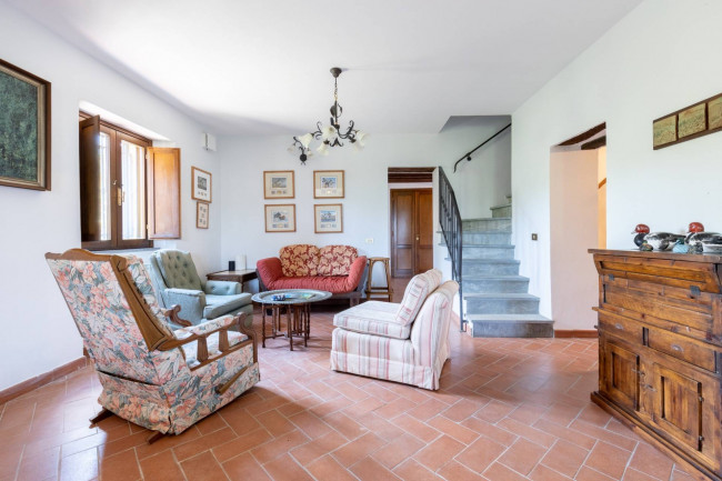 countryhouse for sale in Lucca