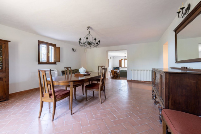 countryhouse for sale in Lucca