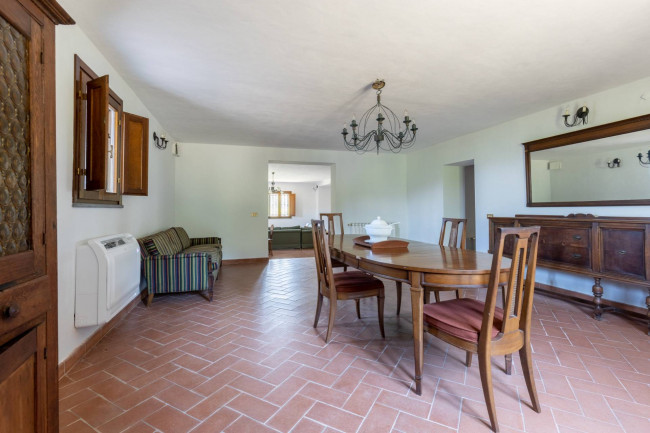 countryhouse for sale in Lucca