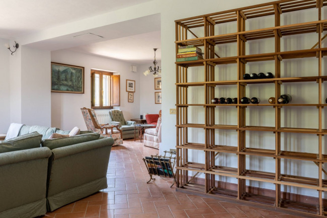 countryhouse for sale in Lucca