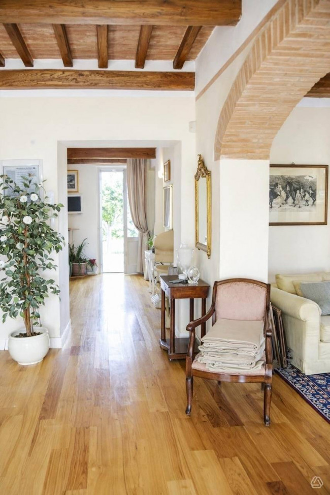 Farmhouse for sale in Lucca