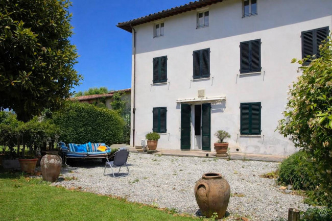 Rustico in vendita a Lucca