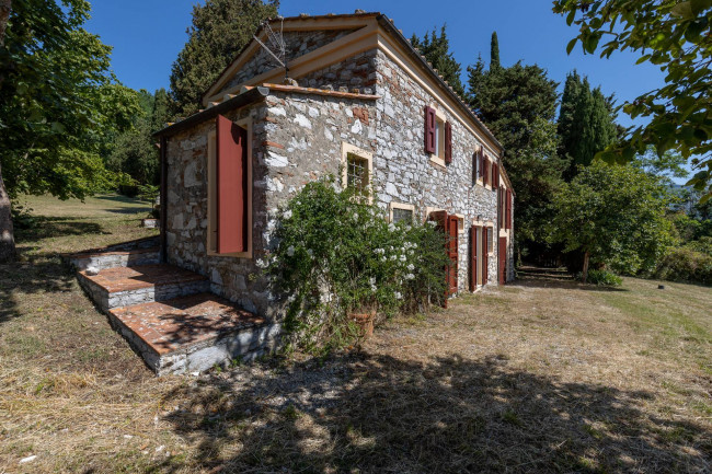 Rustico in vendita a Lucca