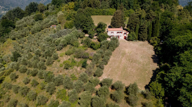 Rustico in vendita a Lucca