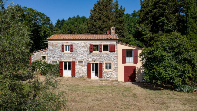 Rustico in vendita a Lucca