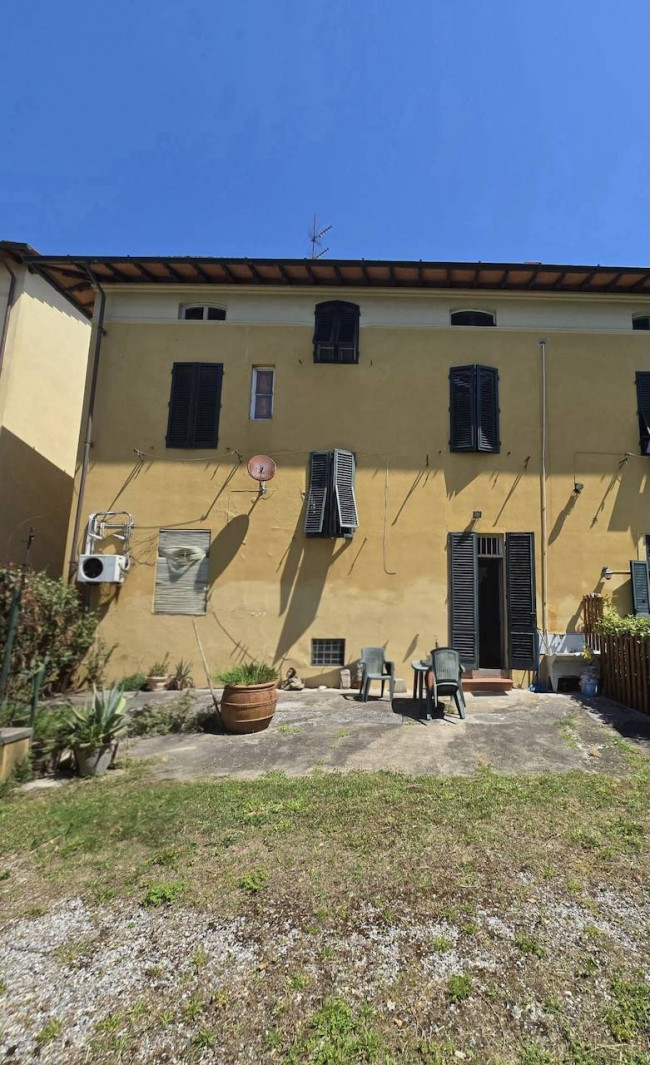 Villette a schiera in vendita a Lucca