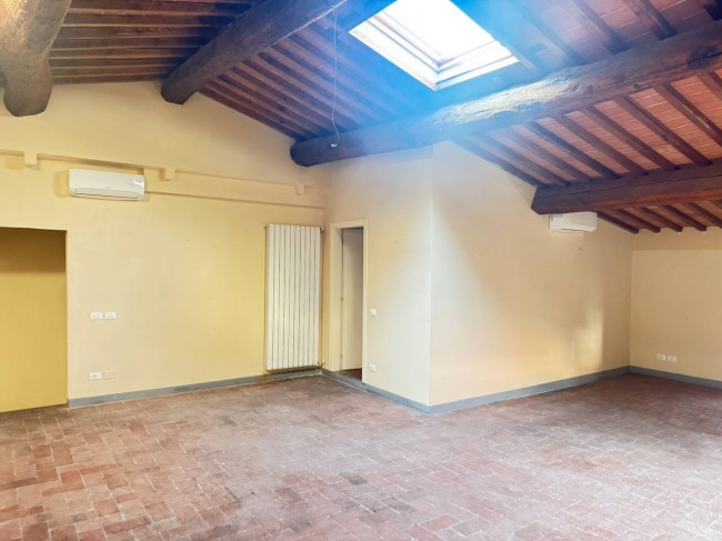 Appartamento in affitto a Lucca