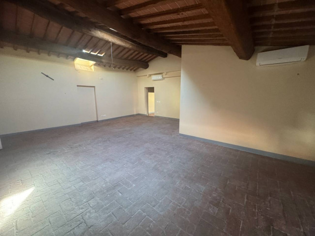 Appartamento in affitto a Lucca