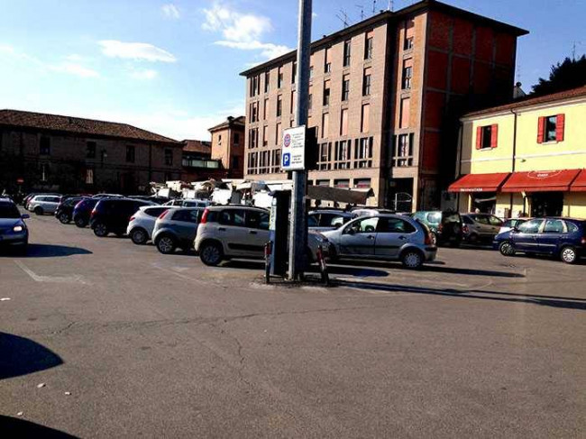 Garage/Box/Posto auto in vendita a Ferrara (FE)