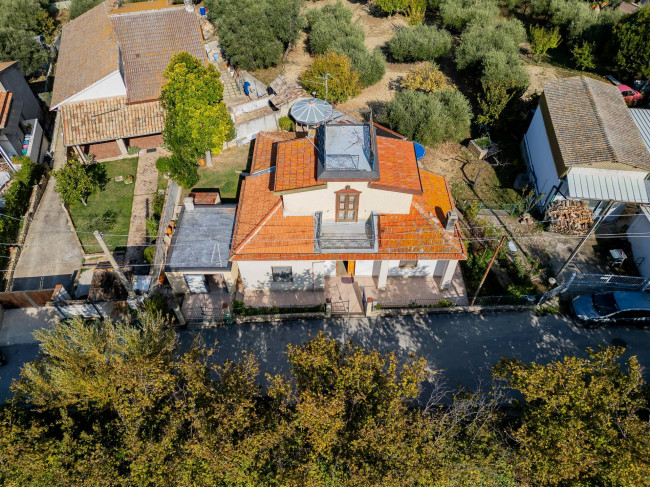 Casa indipendente in vendita a Torrevecchia Teatina (CH)