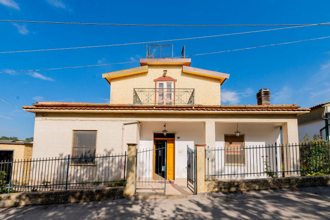 Casa indipendente in vendita a Torrevecchia Teatina (CH)