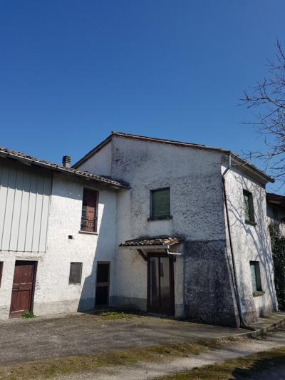Casa semindipendente in Vendita a Carpaneto Piacentino