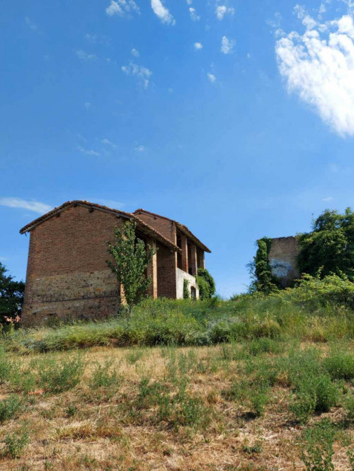 Rustico in Vendita a Castell'Arquato