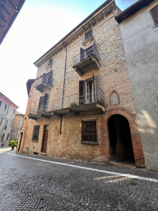 Palazzina in Vendita a Castell'Arquato