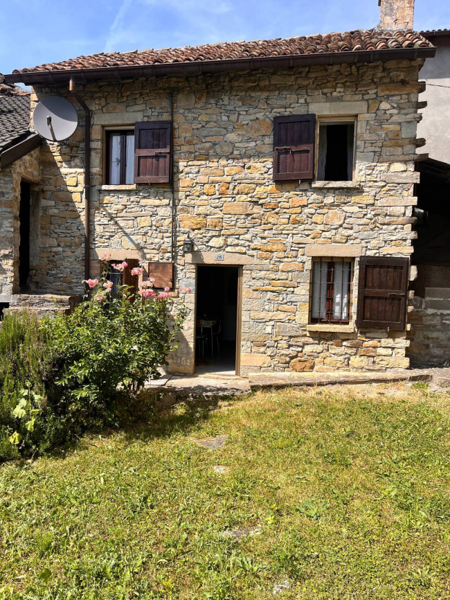 Casa semindipendente in Vendita a Vernasca