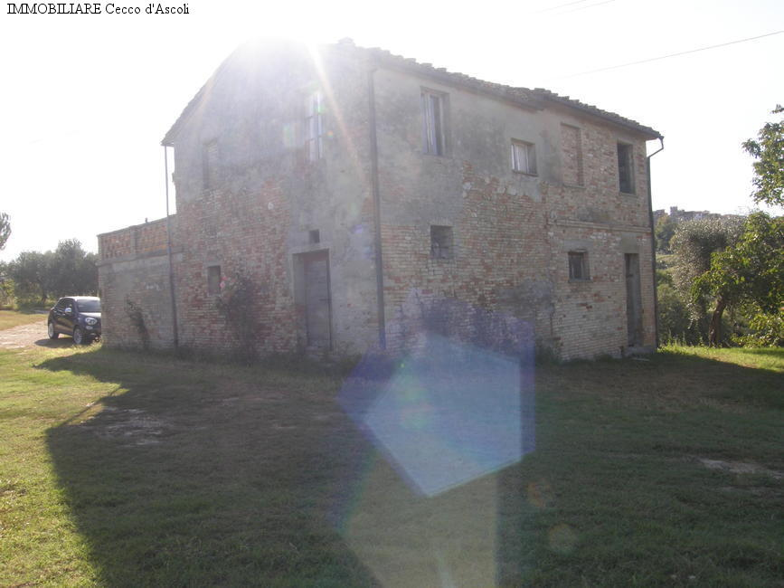 Rustico - Cascina MONSAMPOLO DEL TRONTO vendita  Monsampolo  Immobiliare Cecco d