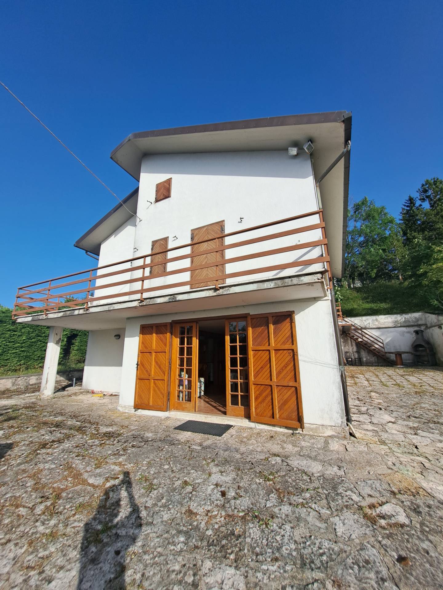 Casa semi-indipendente in vendita a Valle Castellana (TE)