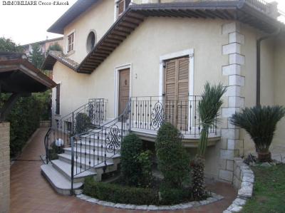 Villa in vendita a Folignano (AP)
