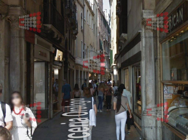 Locale commerciale in Affitto a Venezia