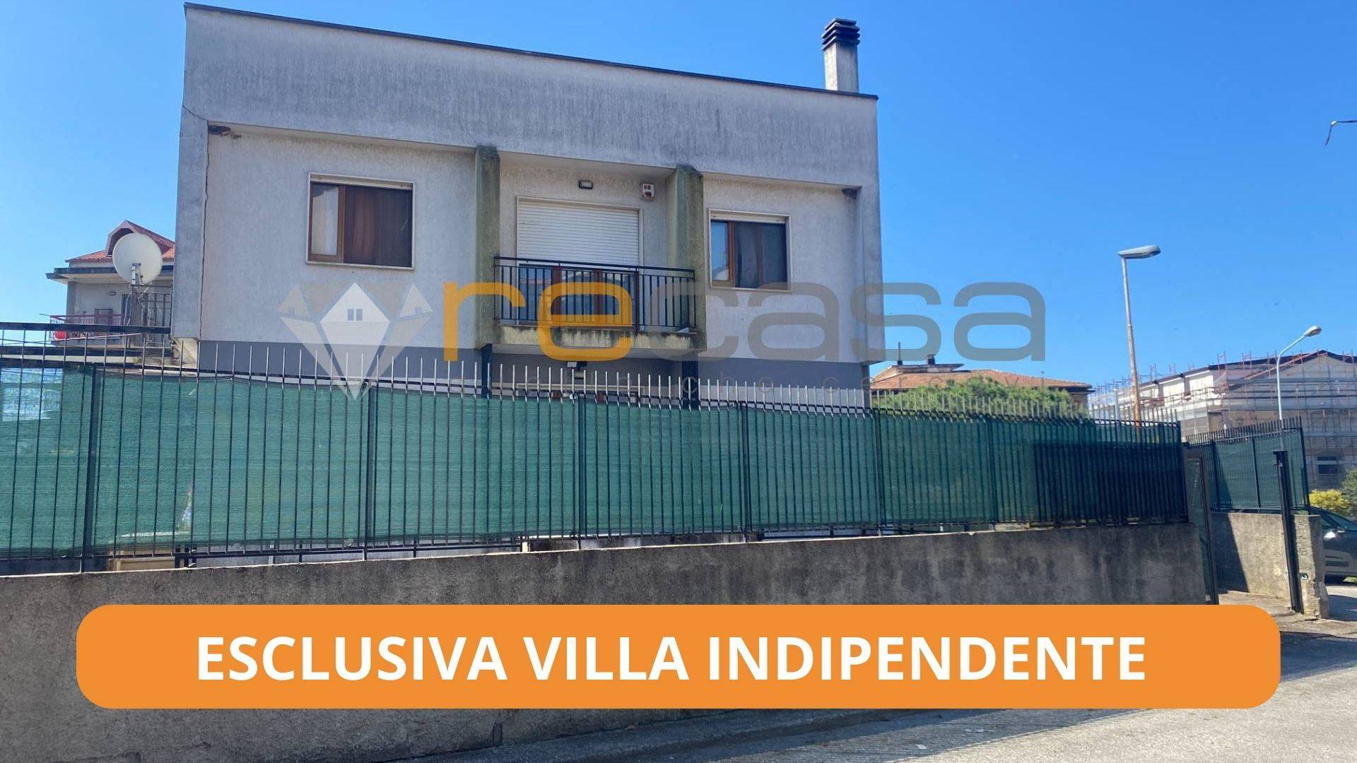 Casa indipendente in vendita a Montecorvino Pugliano (SA)
