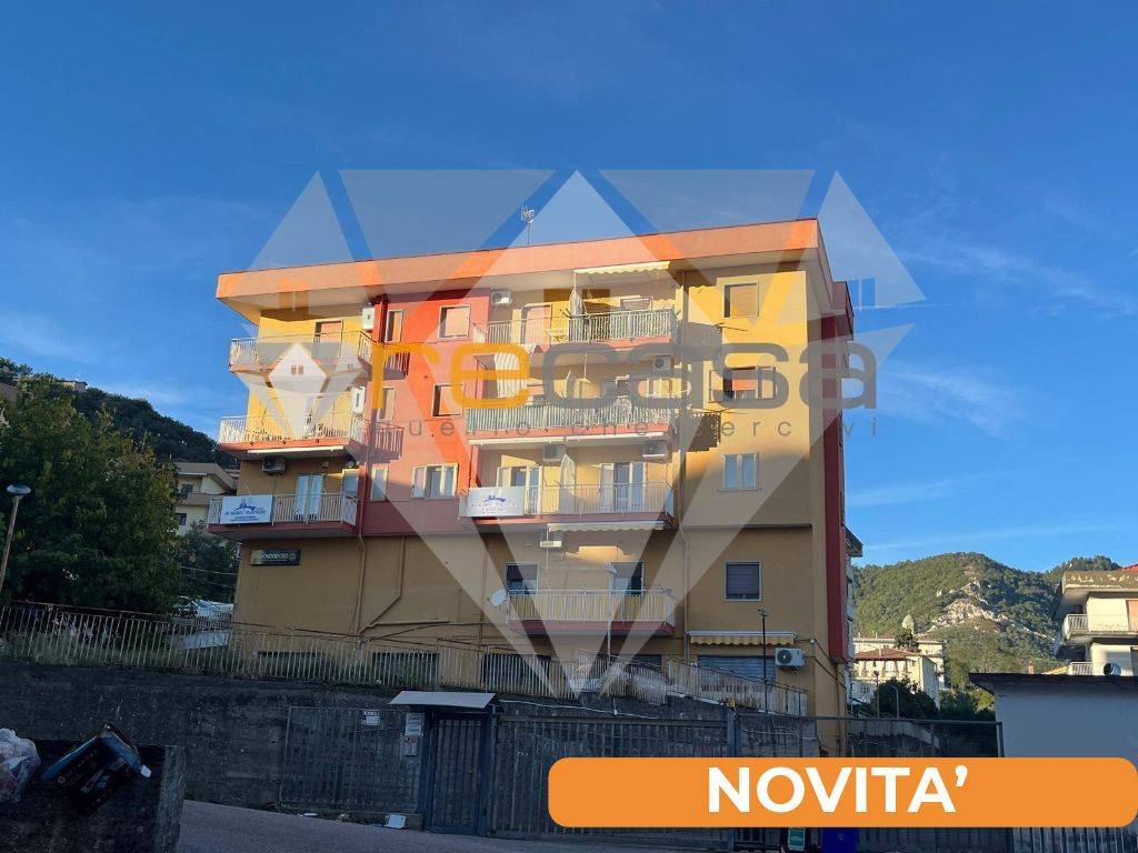 Appartamento in vendita a Montecorvino Rov... - foto 1
