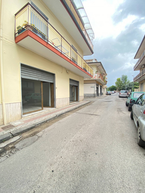 Fondo commerciale in affitto a Bellizzi (SA)