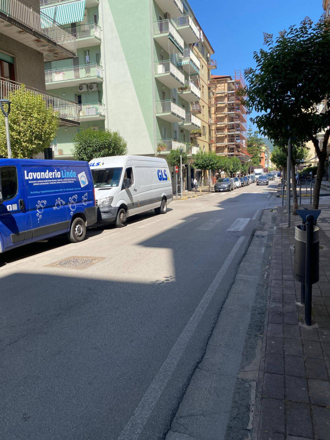 Fondo commerciale in vendita a Pontecagnano Faiano (SA)