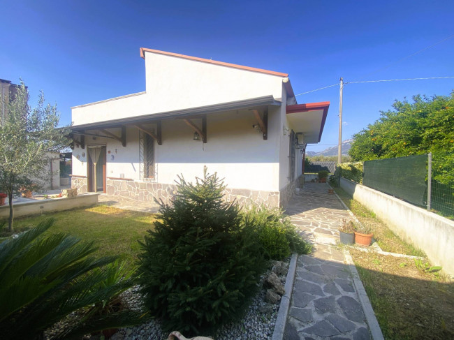 Casa indipendente in vendita a Pontecagnano Faiano (SA)