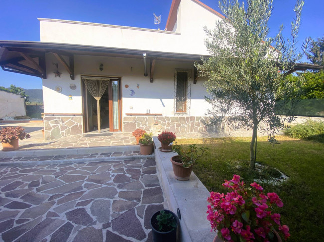 Casa indipendente in vendita a Pontecagnano Faiano (SA)