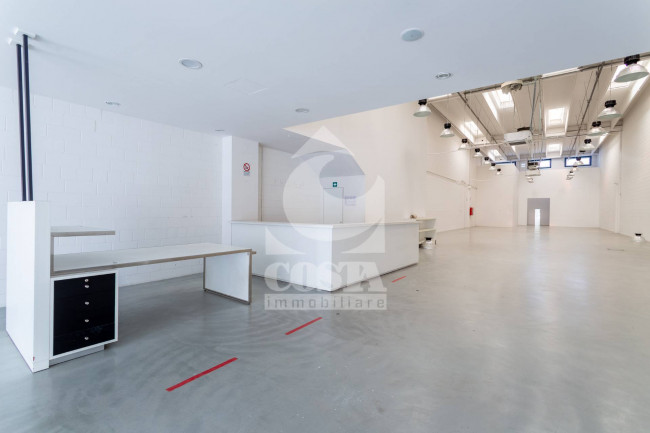 CAPANNONE/LOCALE COMMERCIALE in vendita a Argelato