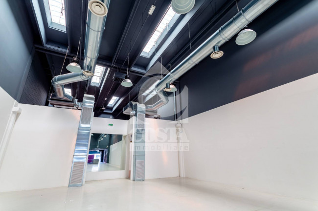 CAPANNONE/LOCALE COMMERCIALE in vendita a Argelato