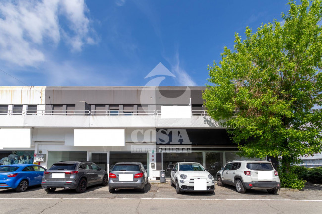 CAPANNONE/LOCALE COMMERCIALE in vendita a Argelato