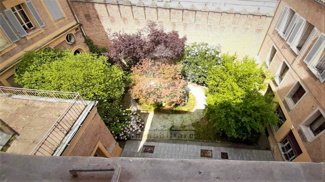 Attico in affitto a Bologna