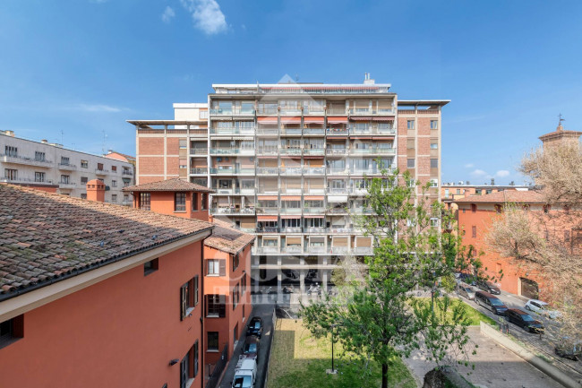 Appartamento in vendita a Bologna