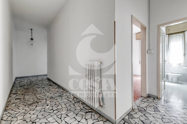 APPARTAMENTO/TRILOCALE in vendita a Bologna