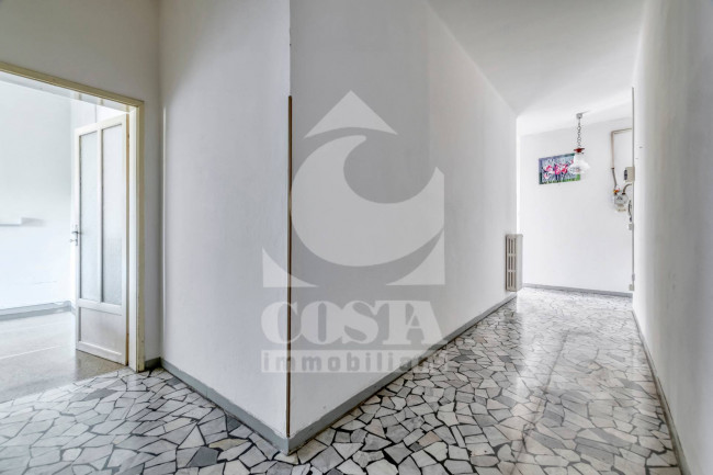 APPARTAMENTO/TRILOCALE in vendita a Bologna