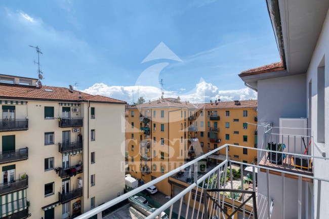APPARTAMENTO/TRILOCALE in vendita a Bologna
