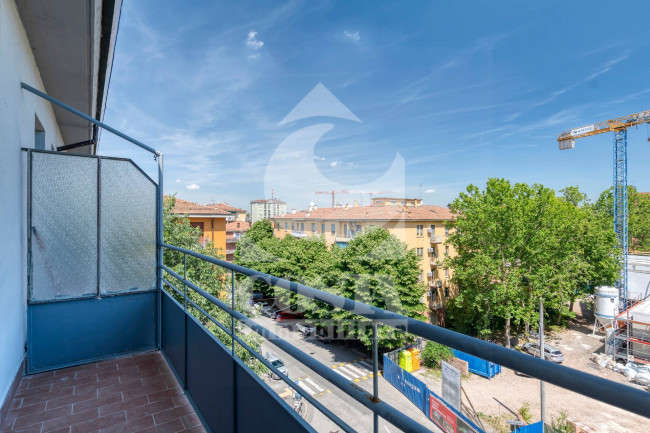 APPARTAMENTO/TRILOCALE in vendita a Bologna
